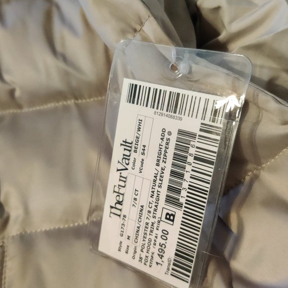 Fox trimmed winter jacket - Picture 5 of 5